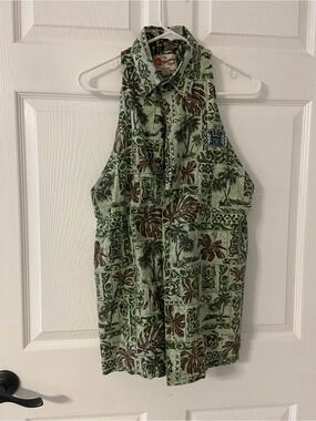 T39a- HILO HATTIE Green TRADITIONAL ETHNIC Plaid Print Gathered SleevelessShirt